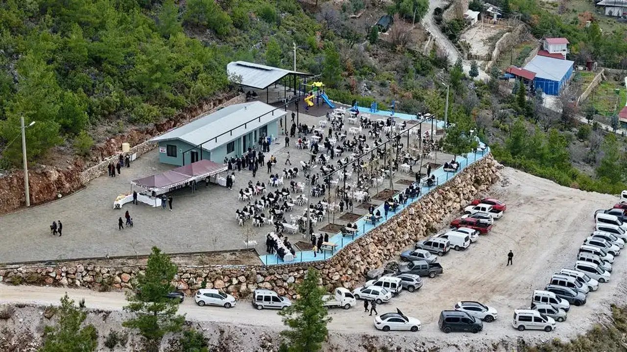 Alanya Akçatı’da 3 Bin Metrekareye Çok Amaçlı Salon 1